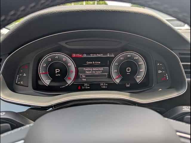 new 2025 Audi Q7 car, priced at $77,450