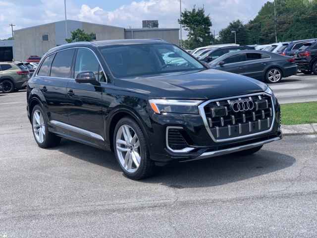 new 2025 Audi Q7 car, priced at $77,080
