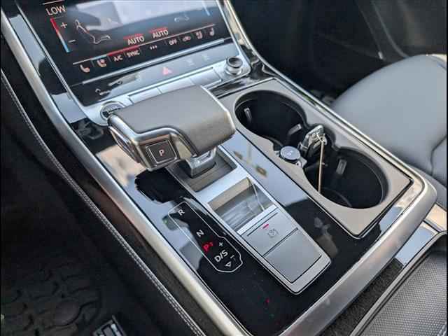 new 2025 Audi Q7 car, priced at $76,295