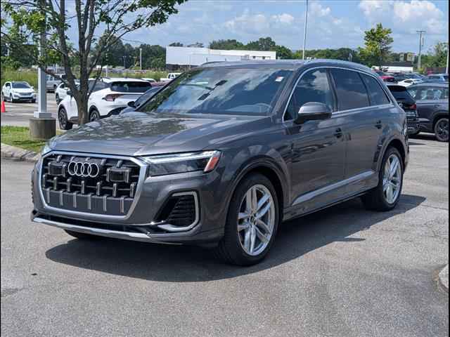 new 2025 Audi Q7 car, priced at $76,295