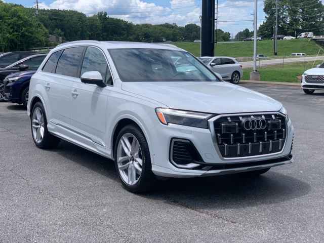 new 2025 Audi Q7 car, priced at $76,570