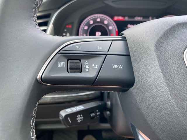 new 2025 Audi Q7 car, priced at $65,970