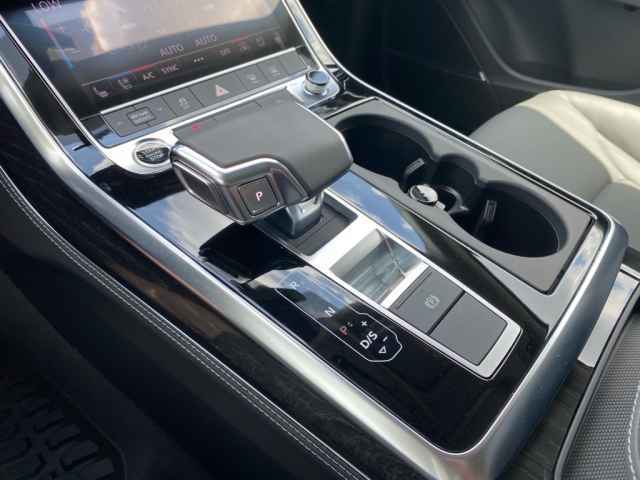new 2025 Audi Q7 car, priced at $65,970