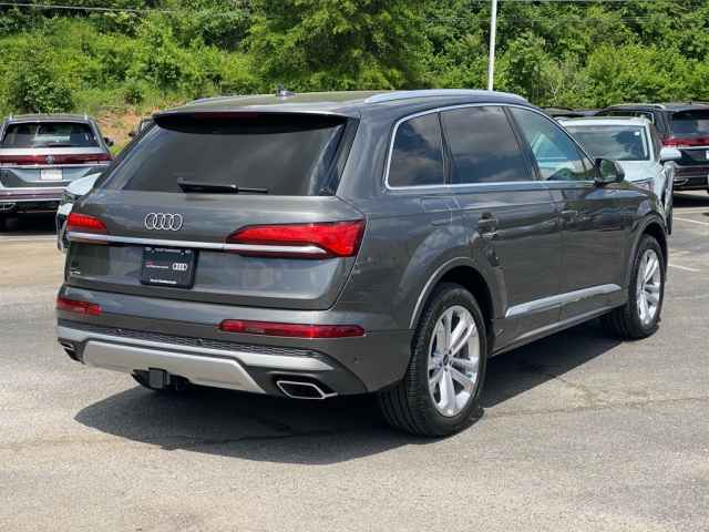 new 2025 Audi Q7 car, priced at $65,970