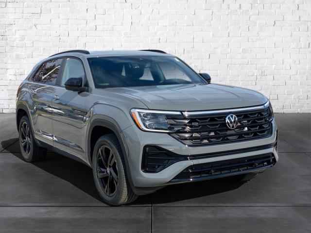 used 2025 Volkswagen Atlas Cross Sport car