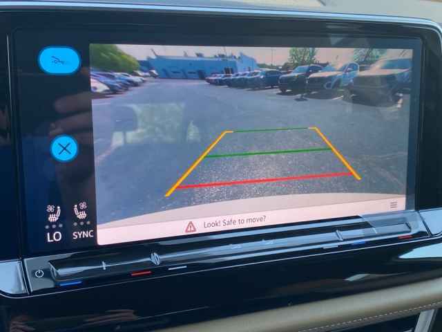 new 2025 Volkswagen Atlas Cross Sport car