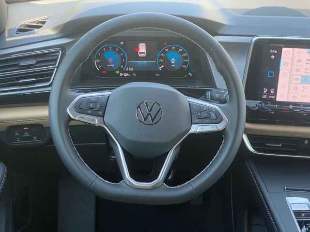 new 2025 Volkswagen Atlas Cross Sport car