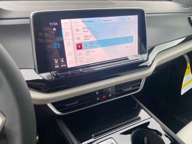 new 2025 Volkswagen Atlas Cross Sport car