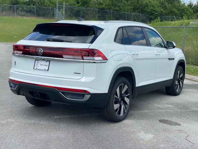new 2025 Volkswagen Atlas Cross Sport car