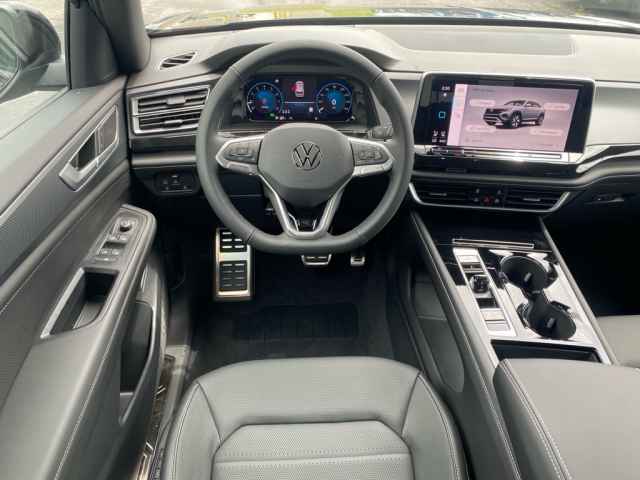 new 2025 Volkswagen Atlas Cross Sport car