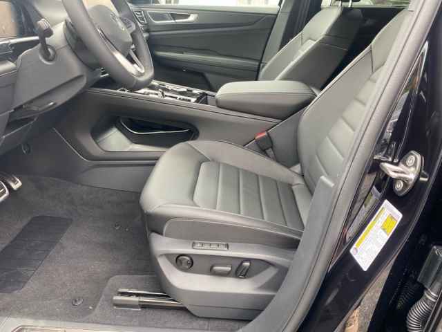new 2025 Volkswagen Atlas Cross Sport car