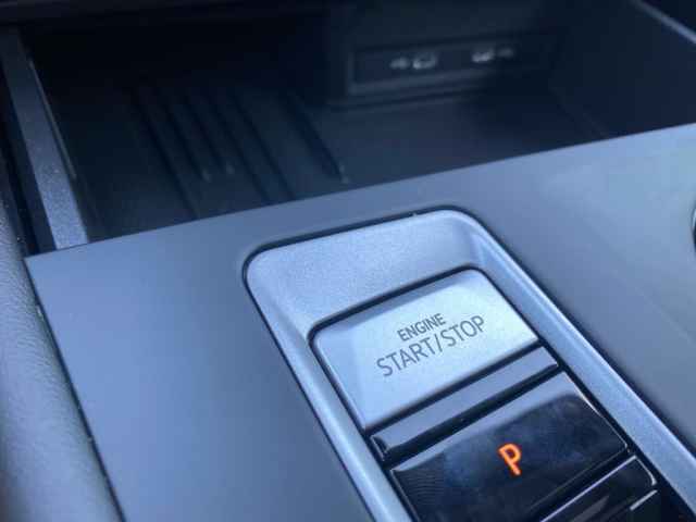 new 2025 Volkswagen Atlas Cross Sport car