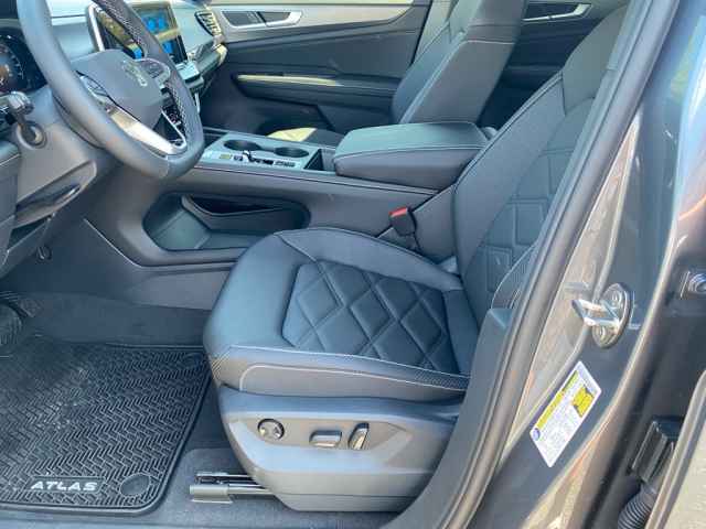 new 2025 Volkswagen Atlas Cross Sport car