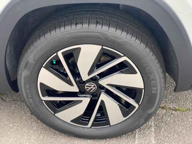 new 2025 Volkswagen Atlas car