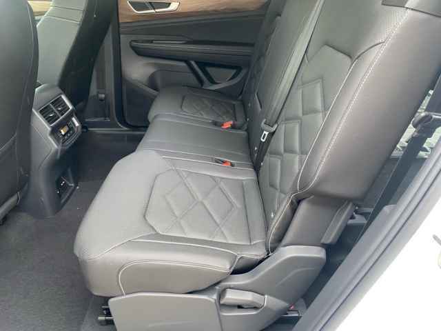 new 2025 Volkswagen Atlas car