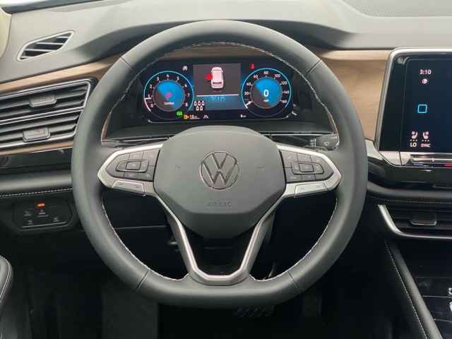 new 2025 Volkswagen Atlas car