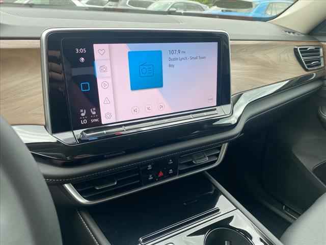 new 2025 Volkswagen Atlas car
