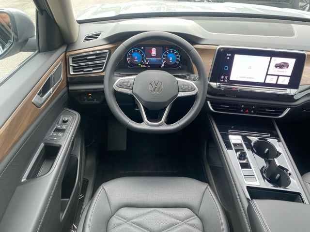 new 2025 Volkswagen Atlas car