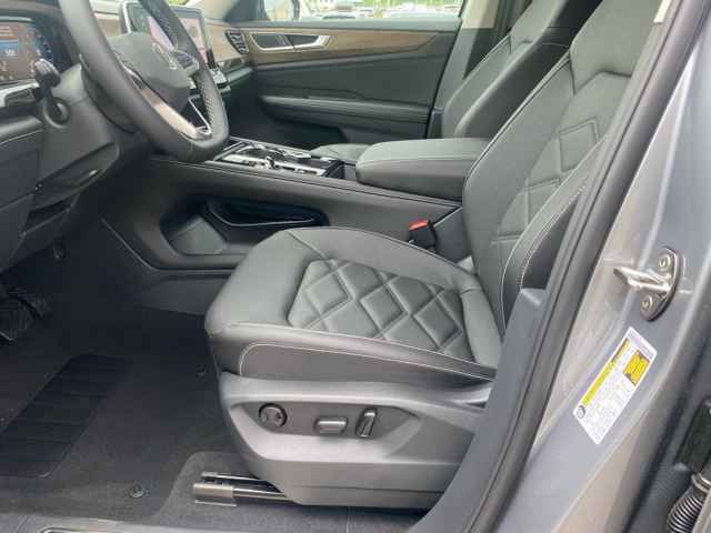new 2025 Volkswagen Atlas car