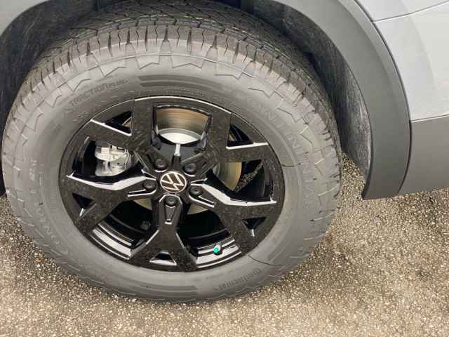 new 2025 Volkswagen Atlas car