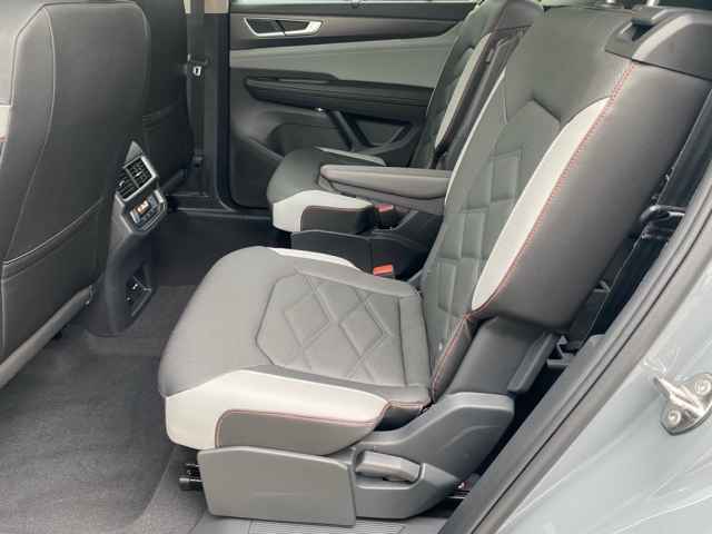 new 2025 Volkswagen Atlas car