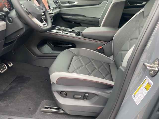 new 2025 Volkswagen Atlas car