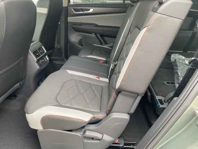 new 2025 Volkswagen Atlas car