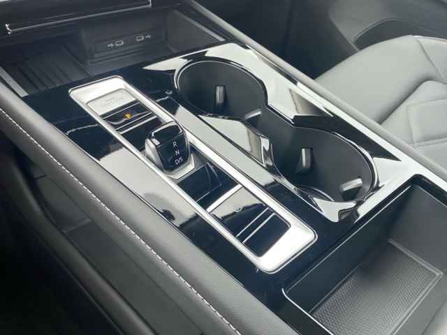 new 2025 Volkswagen Atlas car