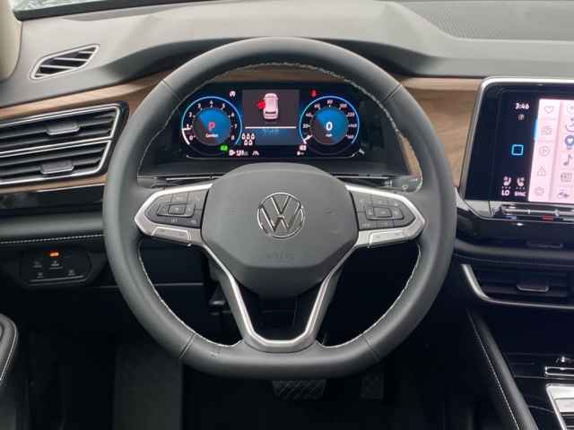 new 2025 Volkswagen Atlas car