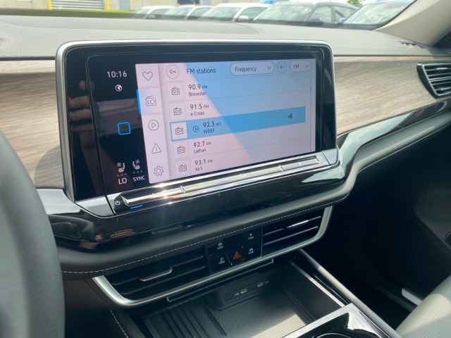 new 2025 Volkswagen Atlas car
