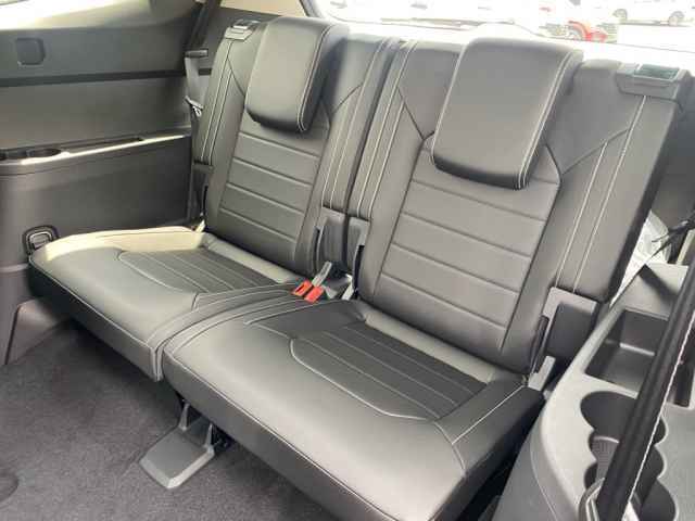 new 2025 Volkswagen Atlas car