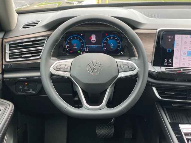 new 2025 Volkswagen Atlas car