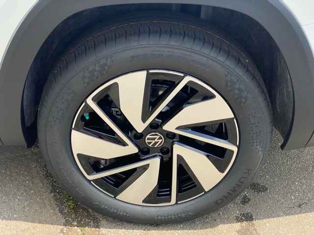 new 2025 Volkswagen Atlas car