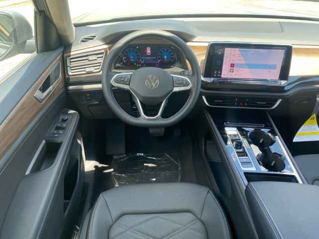new 2025 Volkswagen Atlas car