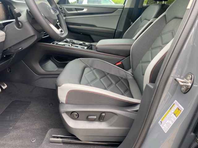 new 2025 Volkswagen Atlas car