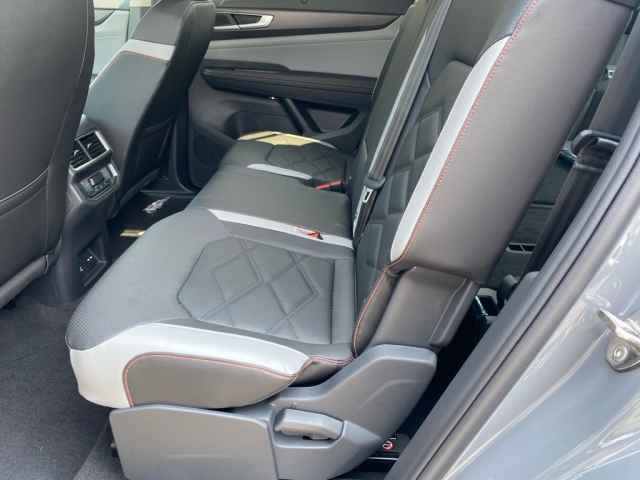 new 2025 Volkswagen Atlas car