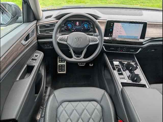 new 2025 Volkswagen Atlas car