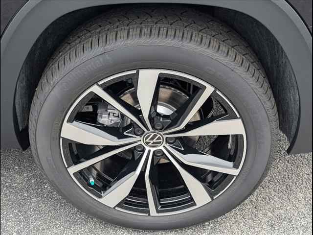 new 2025 Volkswagen Atlas car