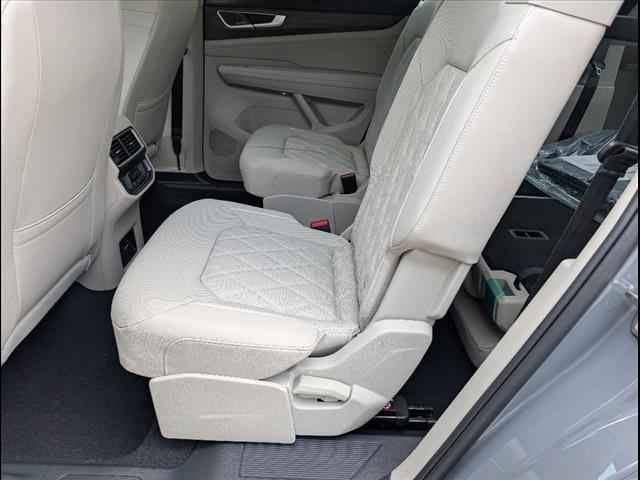new 2025 Volkswagen Atlas car
