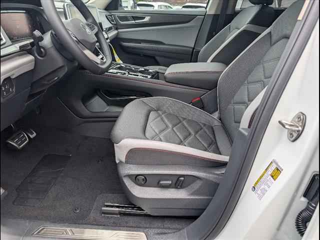 new 2025 Volkswagen Atlas car