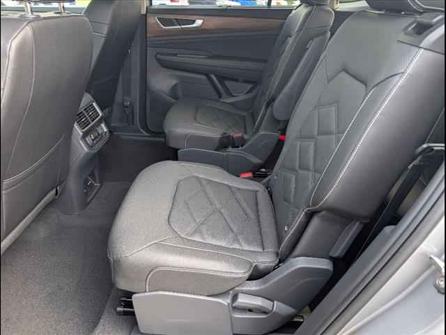 new 2025 Volkswagen Atlas car