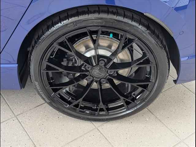 new 2025 Volkswagen Golf R car