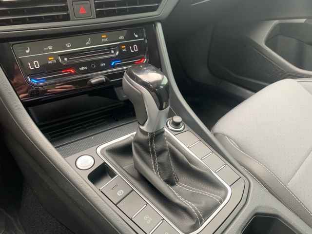 new 2025 Volkswagen Jetta car