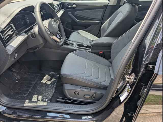 new 2025 Volkswagen Jetta car