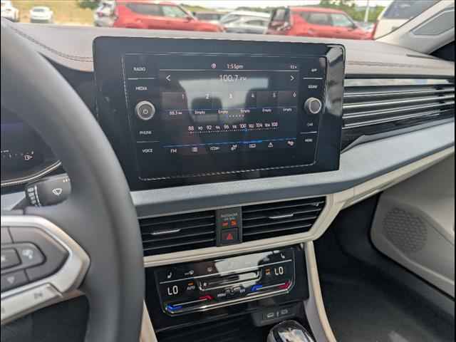new 2025 Volkswagen Jetta car