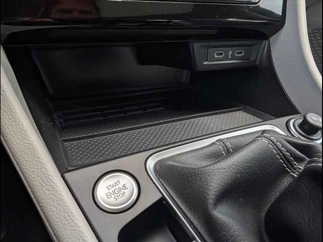 new 2025 Volkswagen Jetta car