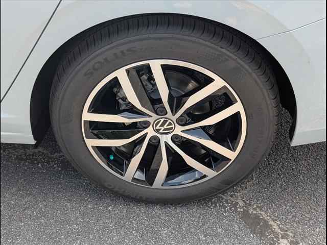 new 2025 Volkswagen Jetta car