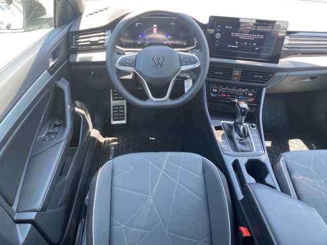 new 2025 Volkswagen Jetta car