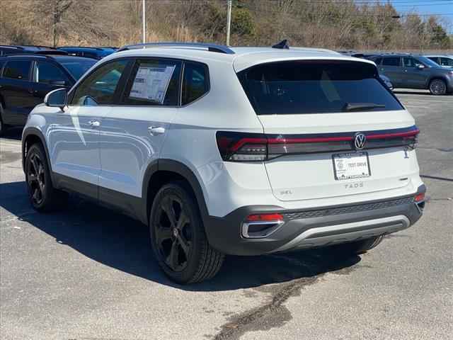 new 2025 Volkswagen Taos car