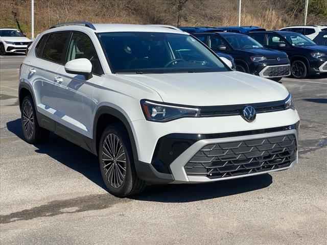 new 2025 Volkswagen Taos car